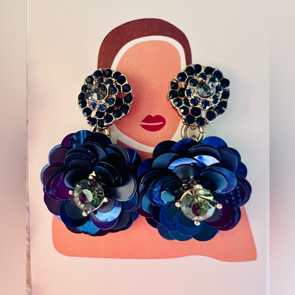 Francesca's Blue Sequin Flower Dangle Earring w/ Blue Rhinestones in the Middle - Picture 6 of 7
